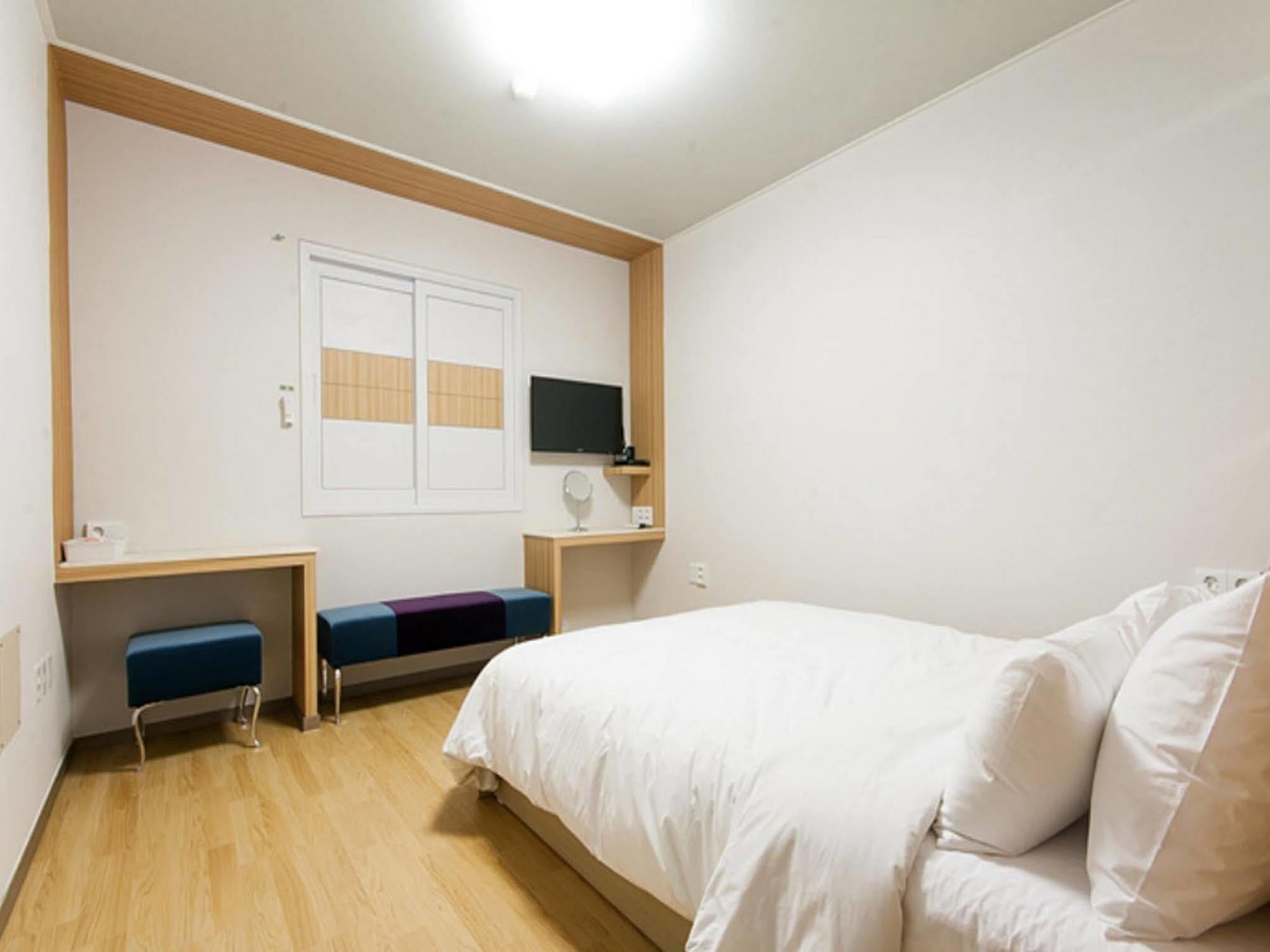 Uniqstay Пусан Экстерьер фото